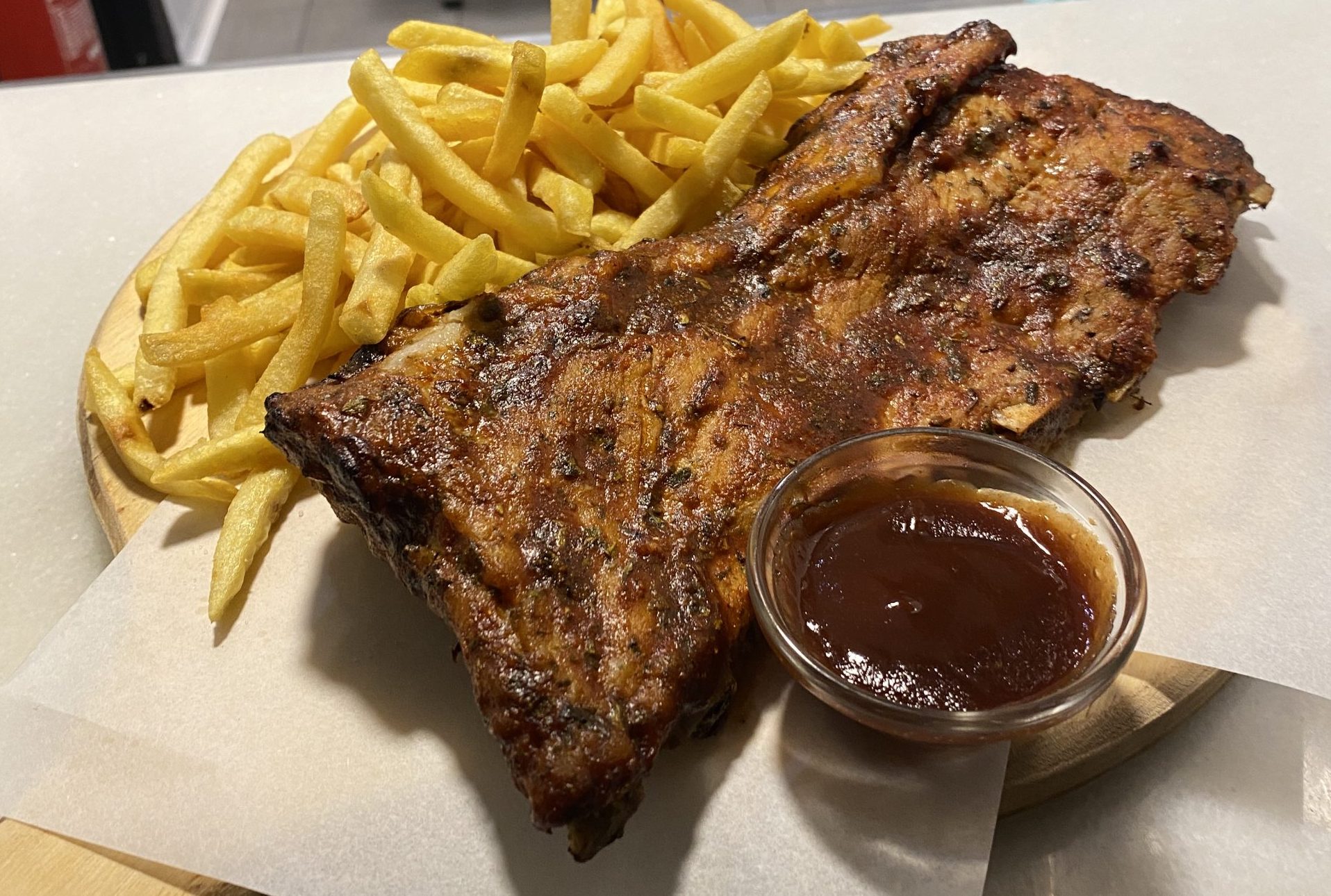 Costelinha ao barbecue